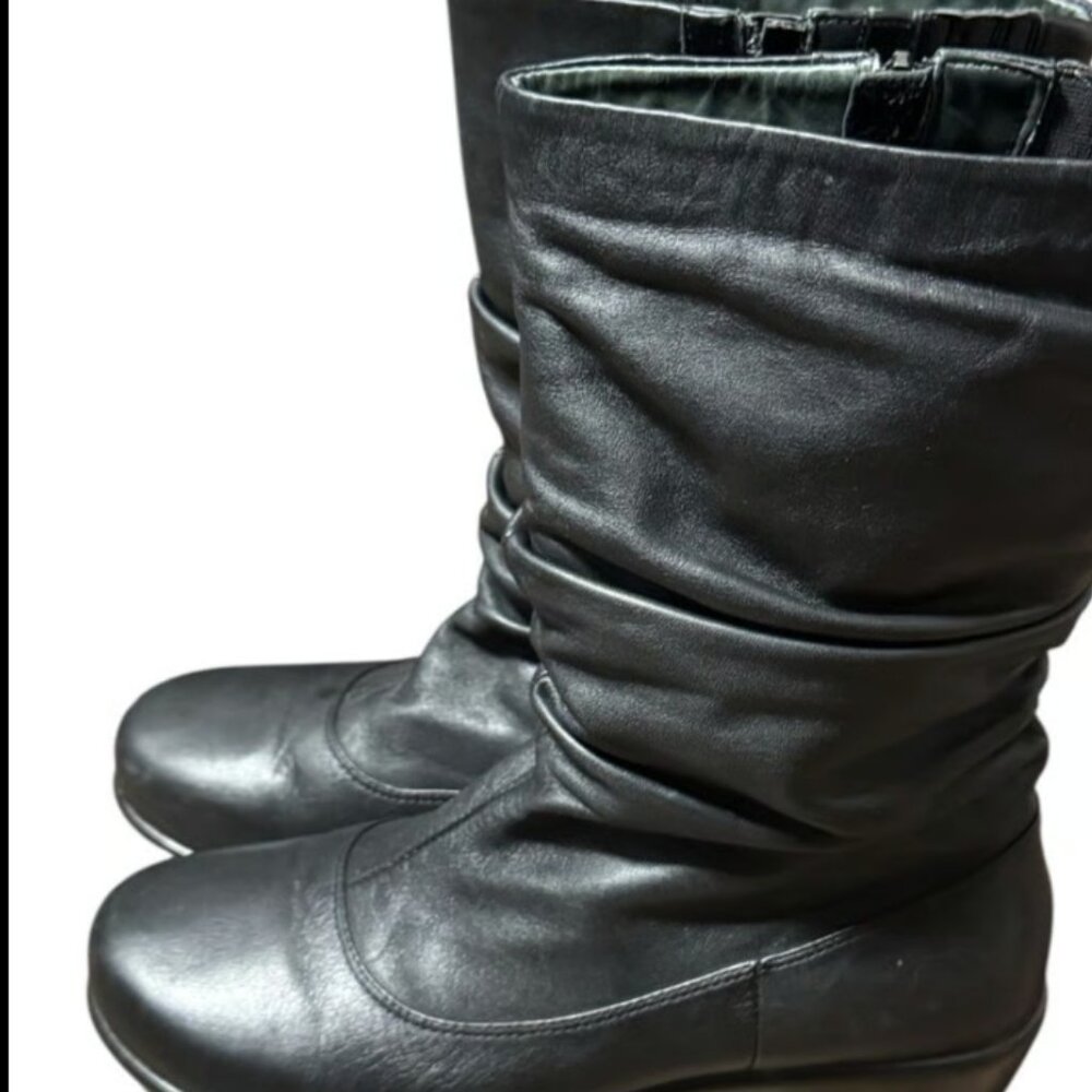 Dansko Women's Devin US8- 9.5 EU 40 Solid Black Leather Pull On Slouch Boots